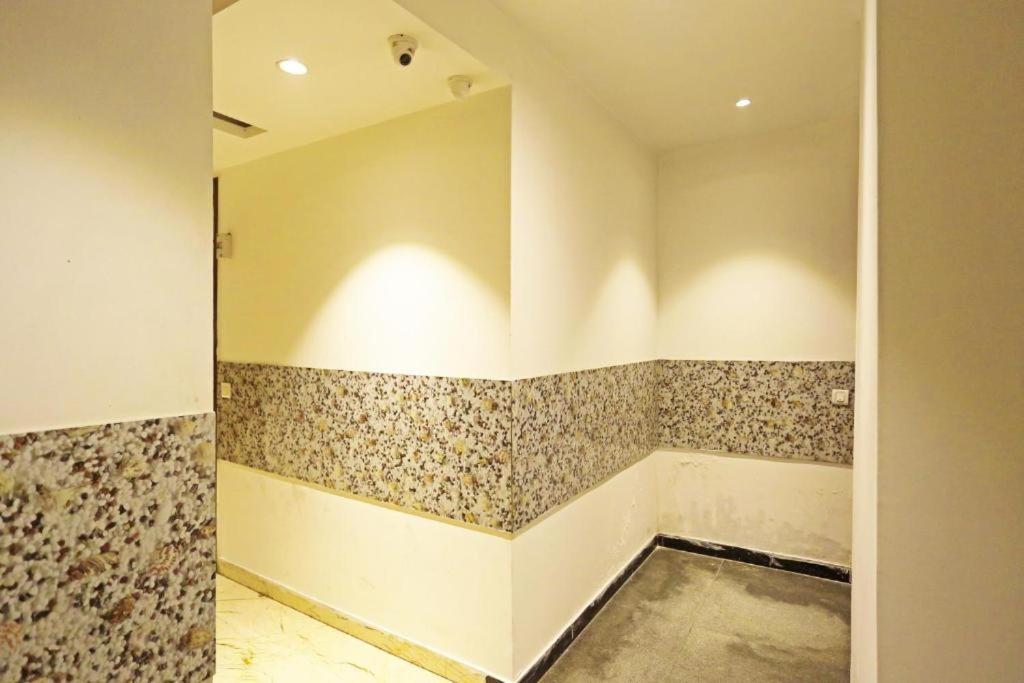 Hotel Urban Luxury New Delhi Exterior photo